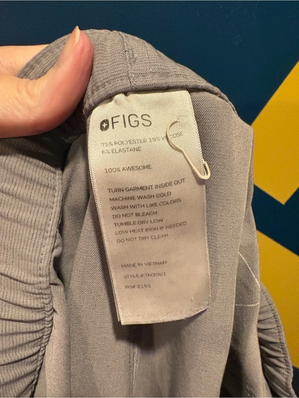 FIGS Light Gray Straight Leg Technical Scrubs EUC